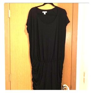 2x Fun/ flirty Dress Old Navy topw/ fitted  bottom